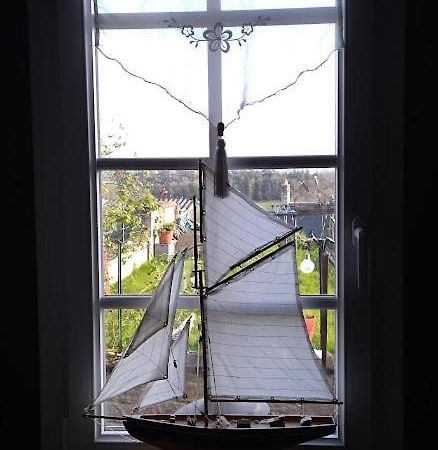 Une Chambre En Ville Domfront  Eksteriør billede